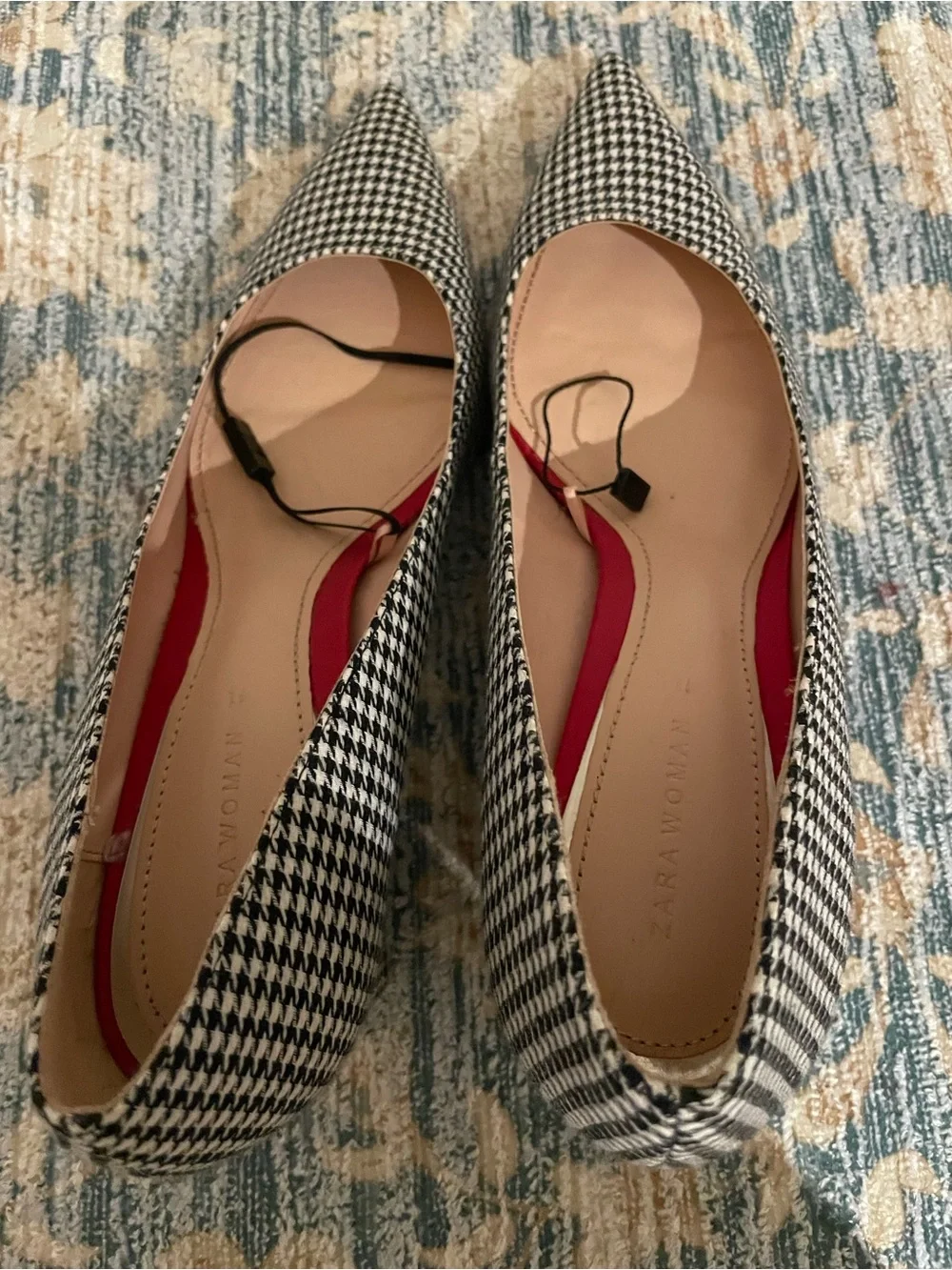 NWT Zara Classic Houndstooth Pointed-Toe Pumps - Black & White - Picture 3 of 6